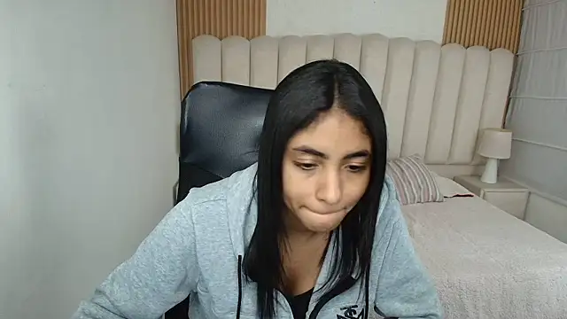 دردشة shaneelle الجنسي ة المباشرة