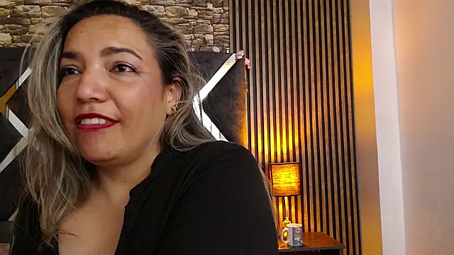 marie_hss: απευθείας συνομιλία ΧΧΧ