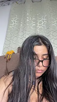 Онлайн чат XXX virginbrunette99