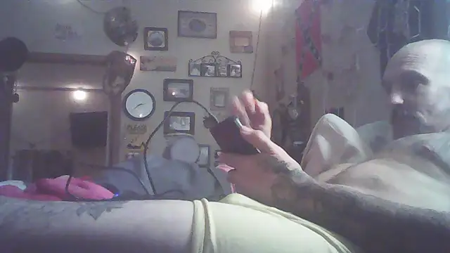 BonnienClyde5421: онлайн-секс-чат