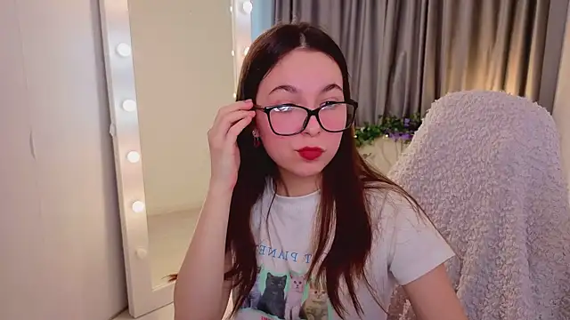 BellaThery: απευθείας συνομιλία ΧΧΧ