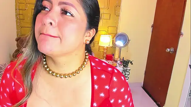 Julia_Haye Live XXX Chat