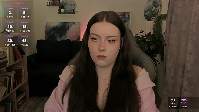 دردشة CoraMiel الجنسية المباشرة