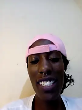 Petite_Ula: онлайн-секс-чат