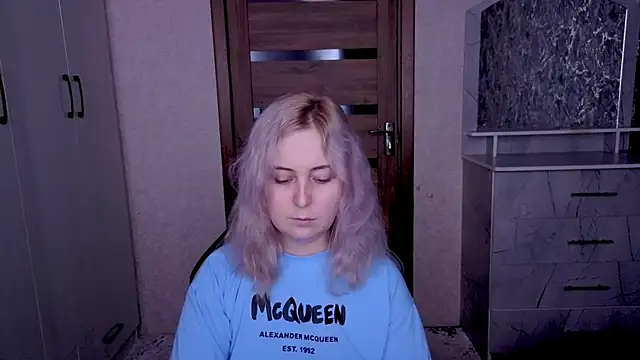 Kristy-Max Live XXX-chat