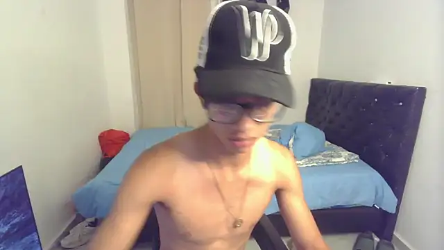 pocket_loversxxx: вебкам-шоу