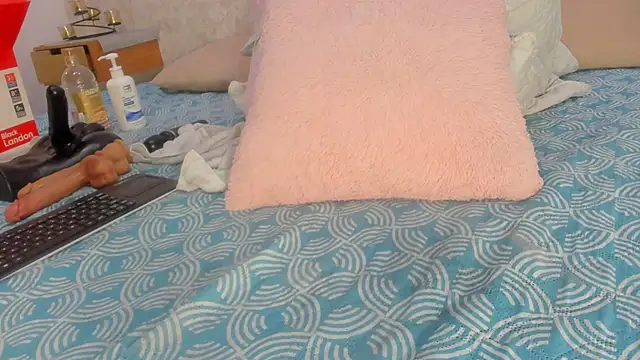 XXX chat uživo modela Mia_and_lexy