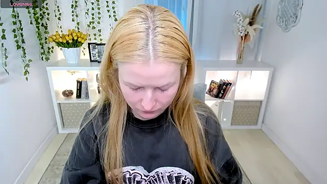 Laly_PeachのライブXXXチャット