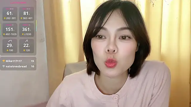 Linda-LLのウェブカメラショー