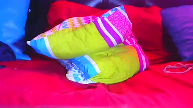 Chat +18 de Queenofthenightx ao vivo