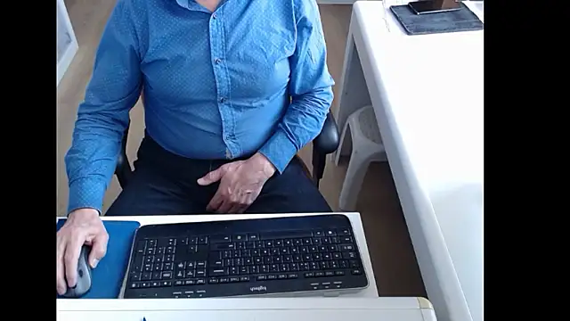 dutchpornkingn Live XXX chat