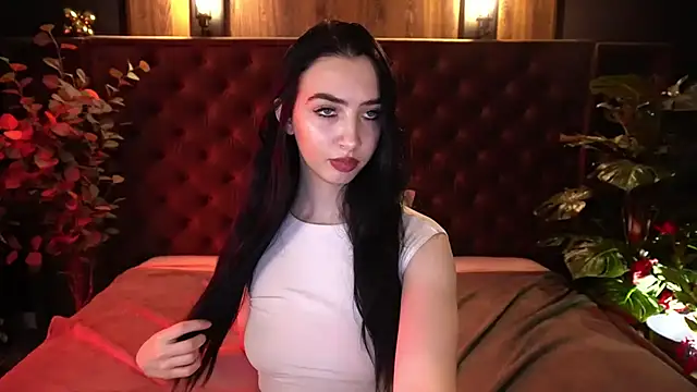 WildKittenX_のライブXXXチャット