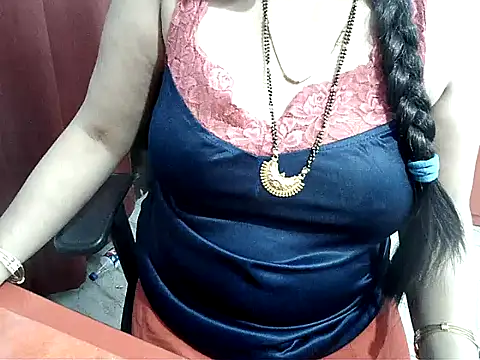 Nagma_housewife 网络视讯表演