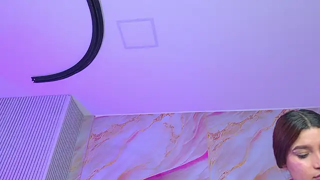 emmacurvyのライブXXXチャット