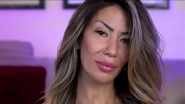 แชท XXX สดของ SophiaPotts