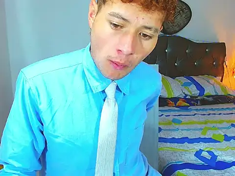 Pertunjukan Kamera Web _Santi2