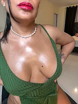 Živý XXX chat Latina-miss