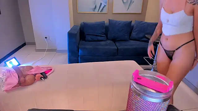 Živý XXX chat TaraLawrence