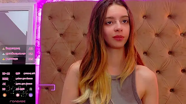 CoraVex's Live XXX Chat