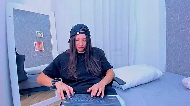 Živý XXX chat ViictoriiaSaenz