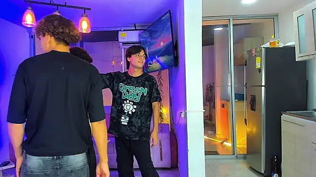 Houseofwarrios: απευθείας συνομιλία ΧΧΧ