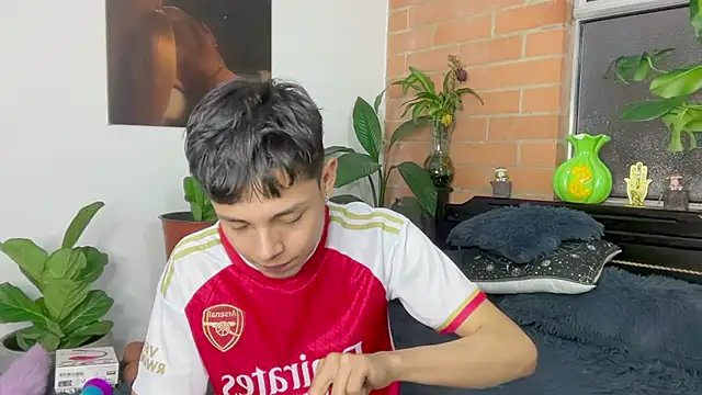 Andy_Belier23 在線直播表演