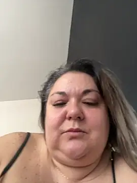 MikyVeselan Live XXX chat