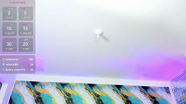 Chat +18 de IsaDiiaz ao vivo