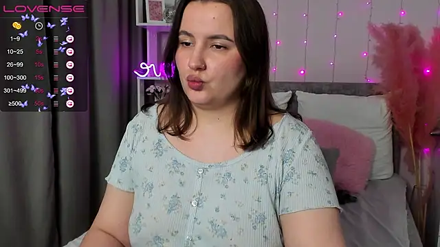 FeralPeachのライブXXXチャット