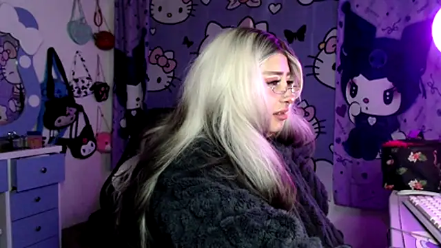 lussyevans24 Chat XXX live