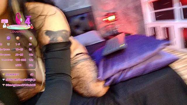 Sasha_Larsen: онлайн-секс-чат