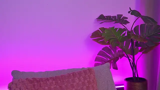 Webkamerová show TheaMalekoo