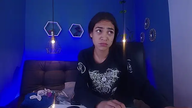 Chat +18 de Aurora_ath ao vivo