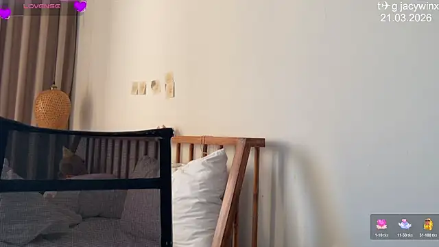 JacyWinslat Chat XXX in diretta