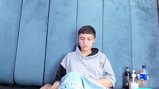 Megan_Thompson_: απευθείας συνομιλία ΧΧΧ