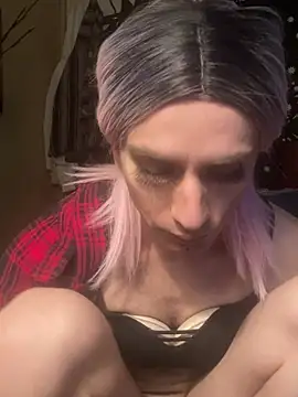 Pertunjukan Kamera Web AlexAndriaStrips