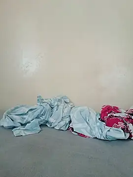 hotgal1112 Webcam-Show