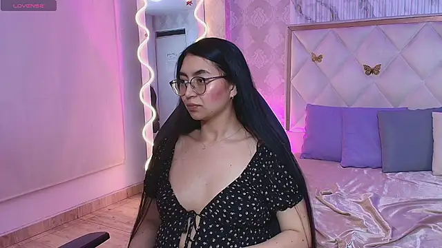 APRIL_TAY1のライブXXXチャット