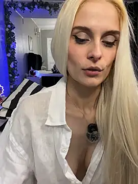SelenaDaze Chat XXX live
