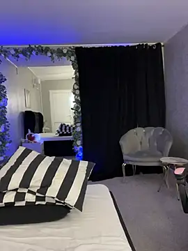 SelenaDaze Chat XXX live