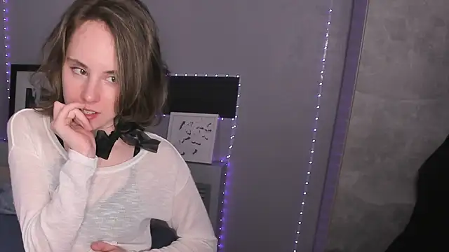 CrystaLeah Chat XXX in diretta