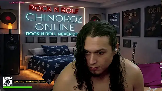 Show modela chino_roz na web-kameri