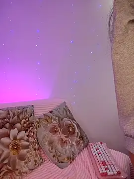 Chatroom XXX en direct de NayeCloud