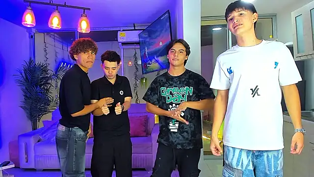 Houseofwarrios Live XXX-Chat