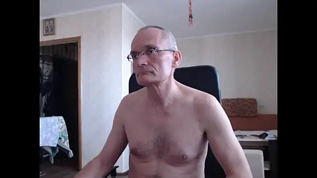 sergeynew2's Webcam Show
