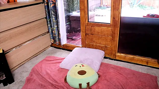 LittleMe97のライブXXXチャット