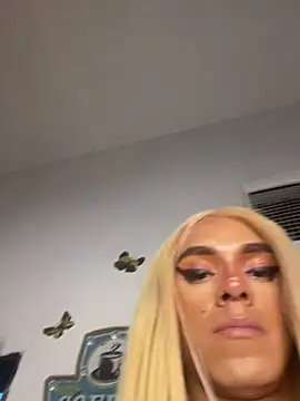 VenusSantana Show in webcam