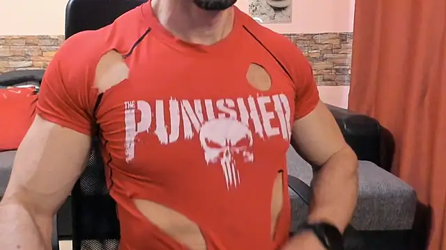 HotHunkTrainer Chat XXX in diretta