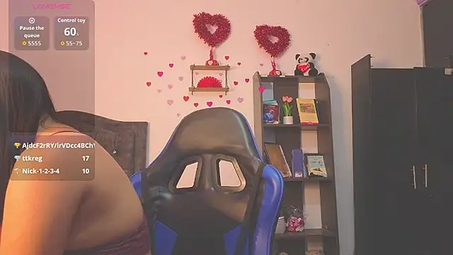 Chat +18 de BadKittyy ao vivo