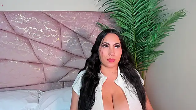 Chat +18 de yayis_Betancur ao vivo